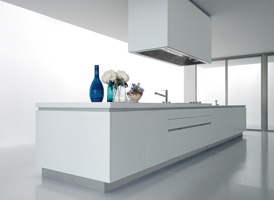 White Minimalist Kitchen Design Solutions