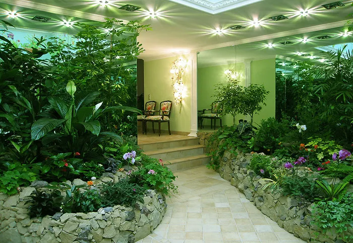 การจัดสวนในบ้านแบบคอร์ทยาร์ด